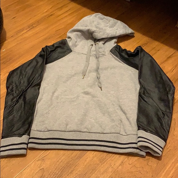 Gray sweatshirt with leather sleeves size P/S - Picture 1 of 2